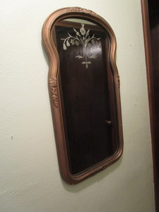 lot 73 image: Vintage wall mirror with etching, 1...