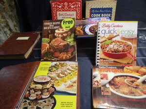 lot 186 image: Cook books Betty Crocker Picture o...