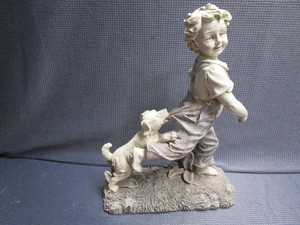 lot 200 image: Resin sculpture by Jaimy, 9-12 x ...