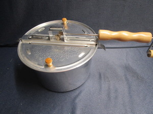 lot 202 image: Whirley Pop popcorn maker...