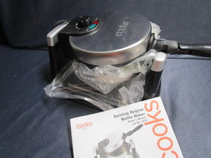 lot 212 image: Cooks Belgian waffle maker #2370, a...
