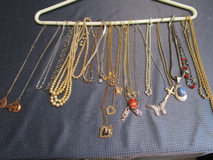 lot 218 image: Costume jewelry - necklaces, 26...