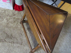 lot 230 image: Drop leaf triangle shaped table, 23...