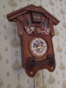 lot 252 image: Semper Fi cuckoo clock...