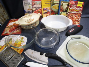lot 281 image: Casseroles - Anchor Hocking & Pyrex...