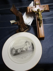 lot 305 image: Crucifix - sliding sick call compar...