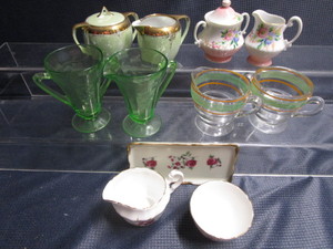 lot 340 image: Cream & sugar sets RS German, Gree...