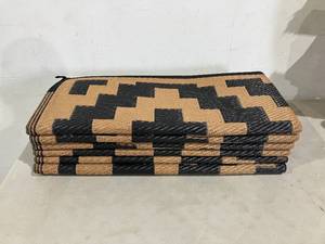 lot 164 image: SAND MINE 9 x 12 ft. Black and Brown Reversible Outdoor Plastic Straw Mat