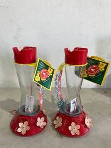 lot 247 image: Perky Pet RedPink Top-Fill Pinch-Waist Glass Hummingbird Feeder