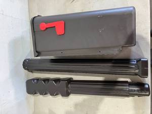 lot 291 image: Gibraltar Harrison All-In-One Mailbox & Post Combo Kit - Venetian Bronze