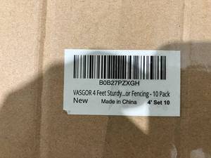 lot 308 image: VASGOR 10-Pack of 4 foot Green Sturdy Metal U Fence Posts