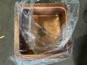 lot 338 image: Monarch Pure Copper Hand Hammered Glasgow Dual Mount Bar Prep Sink (12 inches)