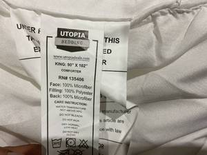 lot 625 image: Utopia Bedding Queen Comforter Duvet Insert, Box Stitched Down Alternative - White