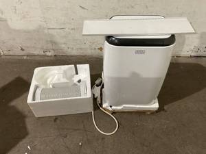 lot 20 image: BLACKDECKER 14,000 BTU White Portable Air Conditioner with Heat