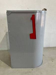 lot 552 image: Gibraltar Stanley Post Mount Jumbo Mailbox - Silver Gray