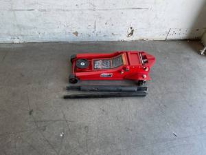 lot 37 image: BIG RED Torin 4-Ton Hydraulic Low Profile ServiceFloor Jack with Dual Piston Quick Lift Pump