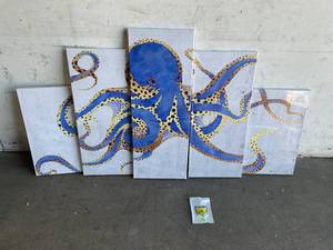 lot 42 image: sechars Large 5-Piece Octopus Canvas Wall Art