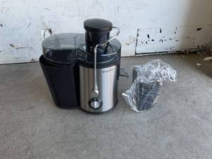 lot 370 image: Tescook Juice Extractor - BlackSilver