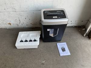 lot 374 image: Bonsaii 15-Sheet Home Office Paper Shredder