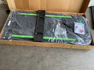 lot 512 image: THERUN 2.5HP 2-in-1 Under Desk Treadmill