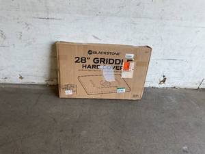 lot 513 image: Blackstone 5003 Powder Coated 28 inch Outdoor Griddle Hard Top Lid