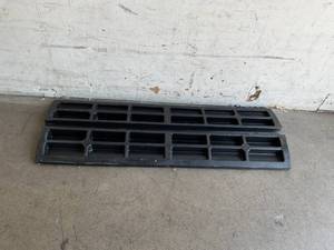lot 519 image: PYLE Set of 2 Black Heavy Duty Rubber Threshold Bridge Curb Ramp