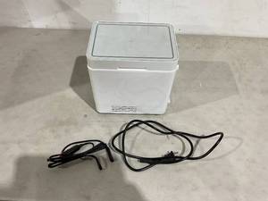 lot 621 image: Small Electric Cooler - White