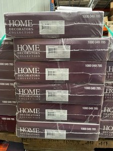 lot 25 image: 8 case Home Decorators Horizontal Toast 58 in. Solid Bamboo Flooring