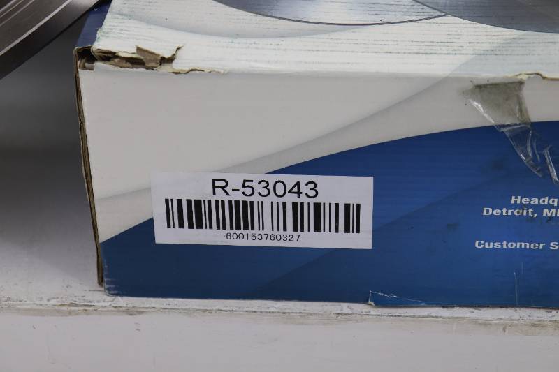 Detroit Axle R-53043 Rear Brake Rotors & Pads