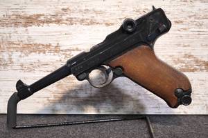 lot 9 image: 1 of 2 - Erma Werke La22 .22 LR semi-auto pistol - Luger clone