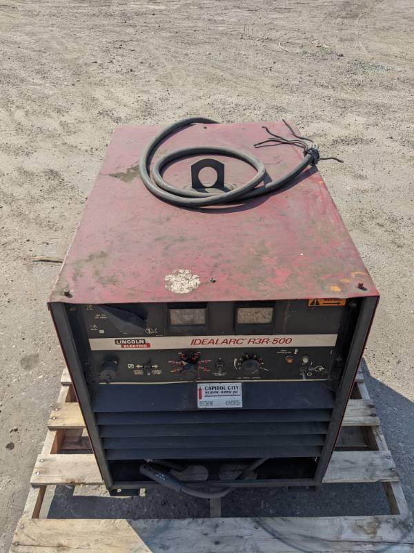 lot 4 image: Lincoln Electric Idealarc R3R-500 Stick Welder S