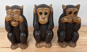 lot 91 image: Set of (3) Tommy Bahama Wood Sculpted 8 Good Monkeys Hear No, See No and Speak No Evil Monkeys D
