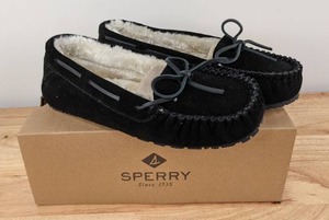 lot 76 image: NEW Sperry Womens Size 9 Junior Trapper Slipper N