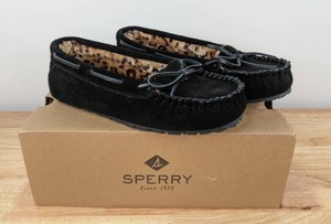 lot 96 image: Sperry Womens Size 7 Junior Trapper Slipper N