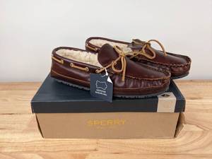lot 26A image: NEW Sperry Mens Gold Cup Leather Burgundy Moccasin Slippers, Size 10 N
