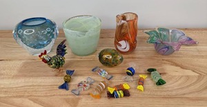 lot 67 image: Assortment of Glass Art Italian Candy, Vases, Votive Candle Holder, Egg and Rooster D