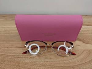 lot 106 image: New Isaac Mizrahi Eyeglasses with Display Lenses   L