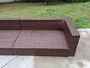 lot 8 image: 4 Piece Wicker Outdoor Patio Sectional Furniture F