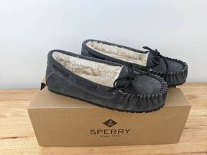 lot 109 image: Sperry Womens Reina Junior Trapper Slipper (Grey) - Size 7 N