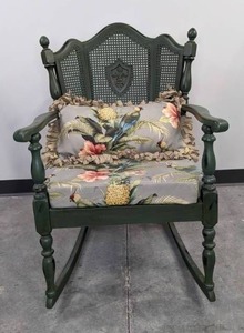 lot 1 image: Vintage Floral Cushioned Wood Rocking Chair D