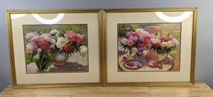 lot 75A image: Pair of Lovely Gold Framed and Matted Floral Wall Art D