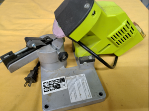 lot 6 image: OREGON COMPACT CHAIN SHARPENER