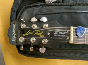 lot 19 image: LES PAUL STANDARD GUITAR BY EPIPHONE