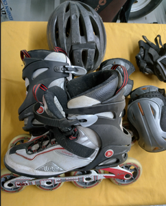 lot 20 image: K2 ROLLERBLADES, PADS AND HELMET