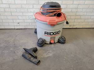lot 63 image: RIDGID 5.0hp 12-Gallon Shop-Vac - Tested and Works - NO SHIPPING