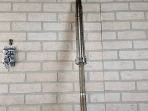 lot 110 image: 7 Bench Press Weightlifting Bar - NO SHIPPING
