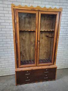 lot 121 image: Beautiful Solid Wood Gun Cabinet - Holds (12) Long Guns - Locks on Top & Bottom with Keys - NO SHIPPING