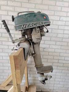 lot 99B image: 1950s Mercury Mark 7 7.5hp Outboard Motor - NO SHIPPING