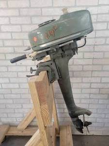 lot 99F image: 1940s Sears Elgin 2.5hp Outboard Motor - Model No. 571.58401 - NO SHIPPING