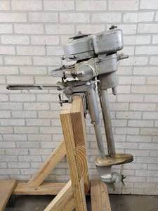 lot 106P image: 1940s Elto Handitwin Outboard Motor - NO SHIPPING